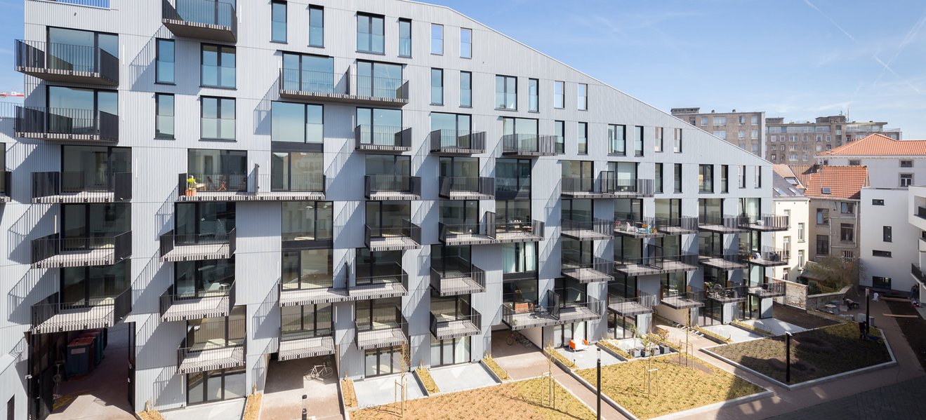 Canal-District façade HD